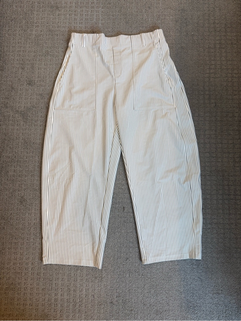 HALARA White Pinstripe Chinos